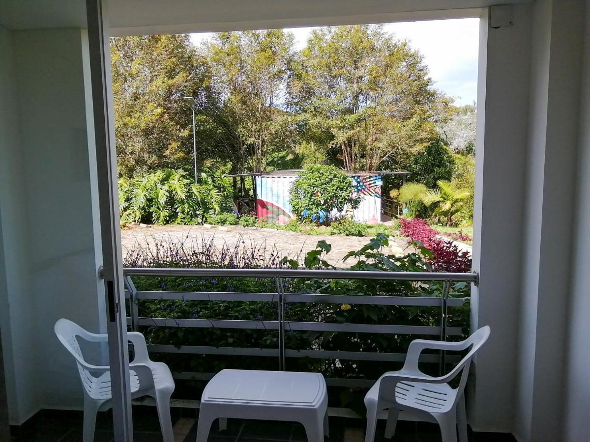 Hotel Hevilat Paraiso De Oriente Rionegro Bagian luar foto