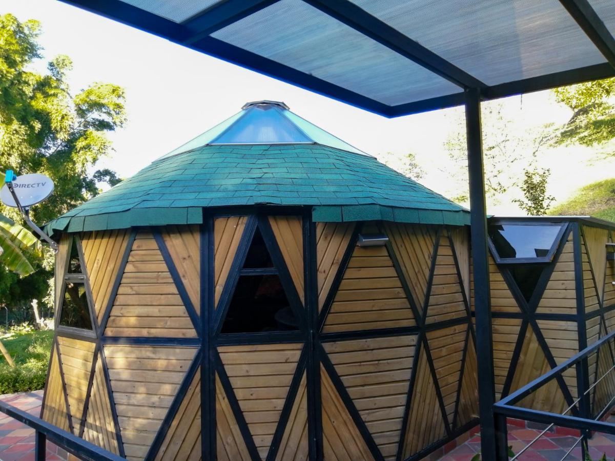 Hotel Hevilat Paraiso De Oriente Rionegro Bagian luar foto