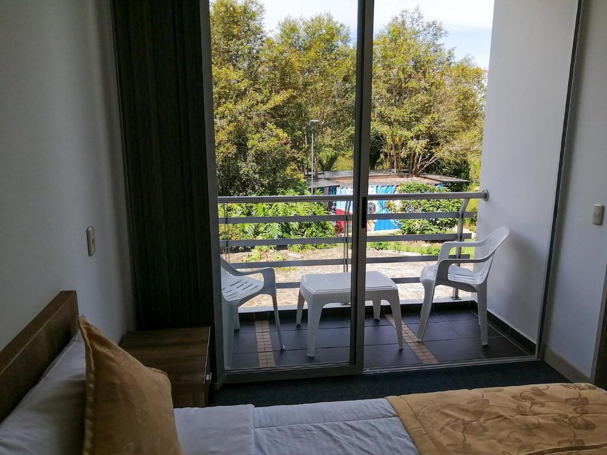 Hotel Hevilat Paraiso De Oriente Rionegro Bagian luar foto