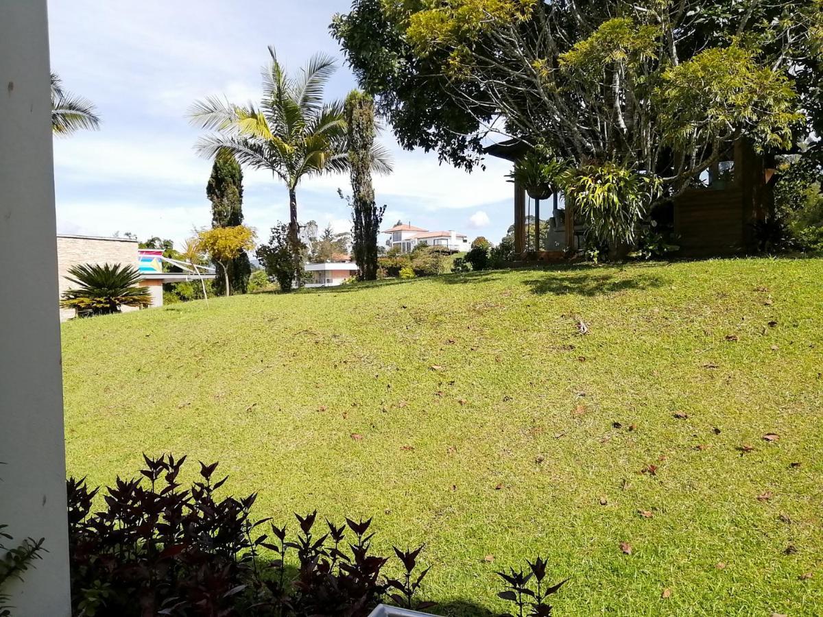 Hotel Hevilat Paraiso De Oriente Rionegro Bagian luar foto