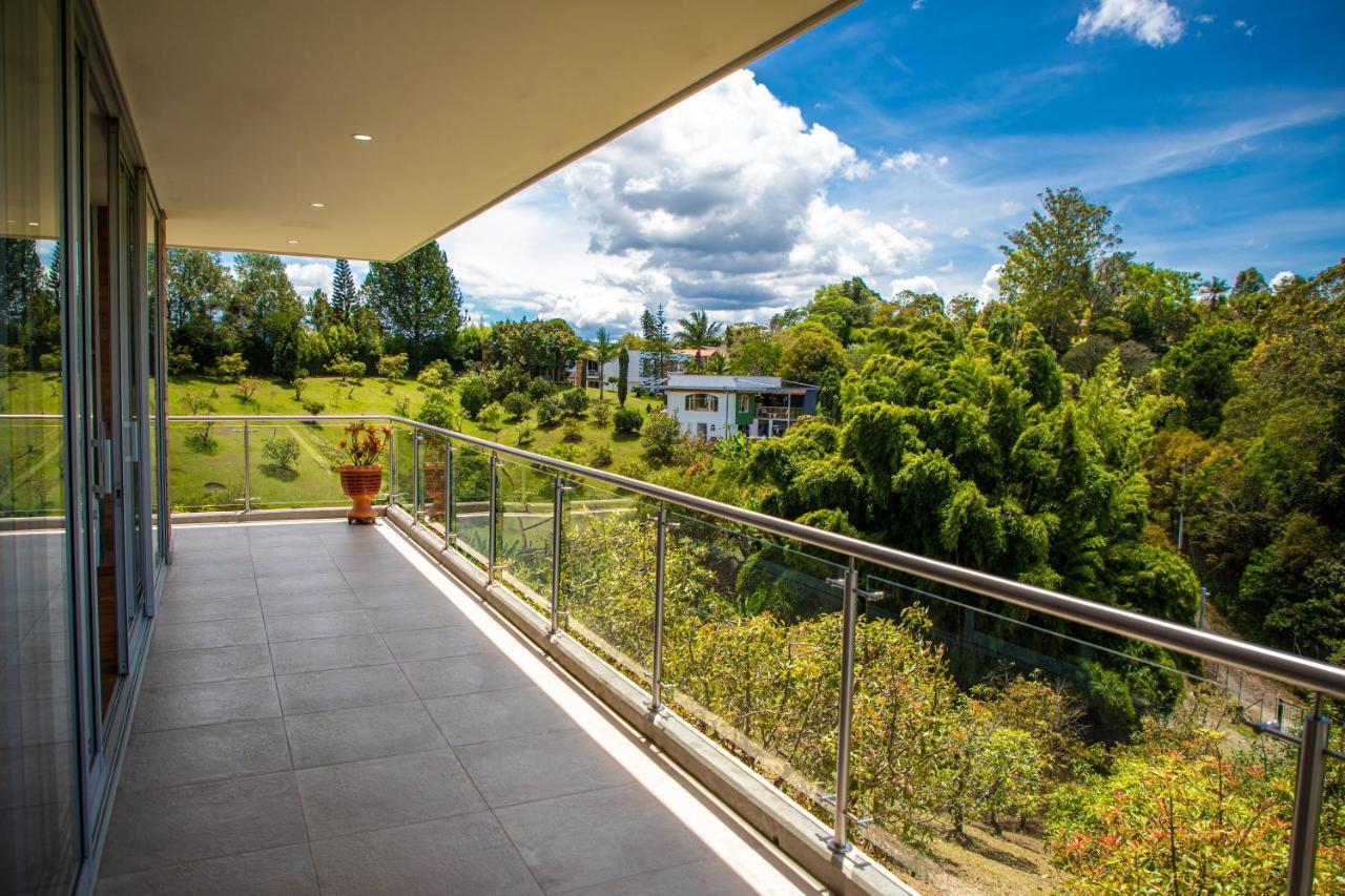 Hotel Hevilat Paraiso De Oriente Rionegro Bagian luar foto